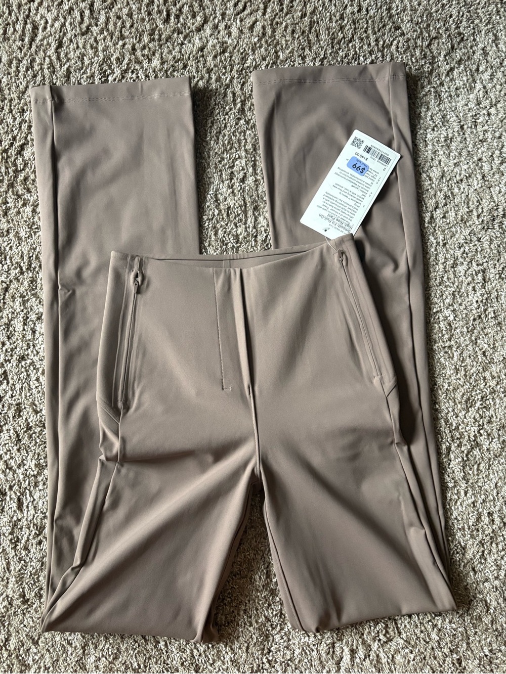 Women’s lululemon smooth fit pull on high-rise pants sz 2